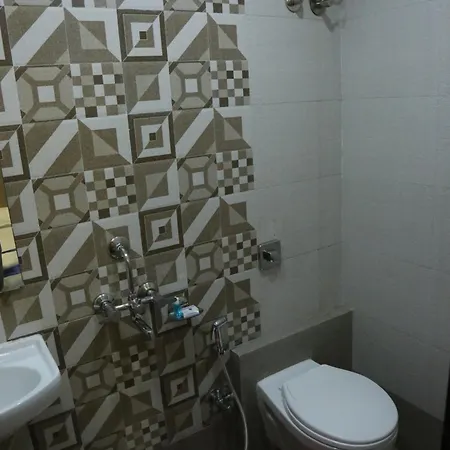 Hotel Magnum Airport T-2