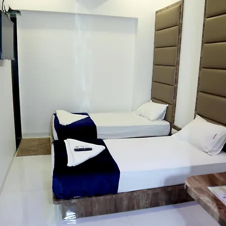 Magnum Airport T-2 Hotel 3*