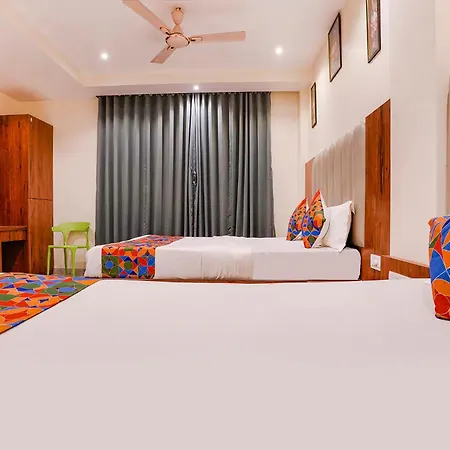 Fabhotel Utsav Residency 3*