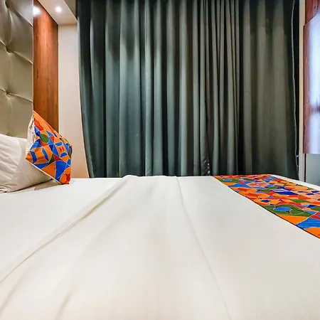 Hotel Fabhotel Utsav Residency 3*