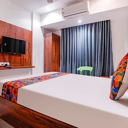 Hotel Fabhotel Utsav Residency 3*