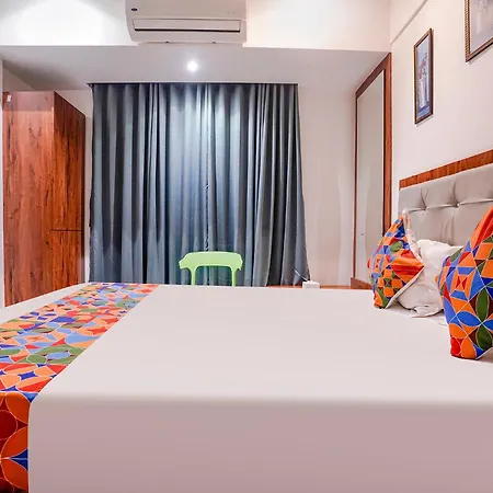 Hotel Fabhotel Utsav Residency 3*