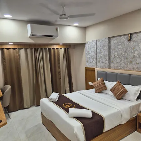 Hotel Galaxy Bkc