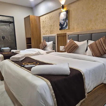 Hotel Galaxy Bkc