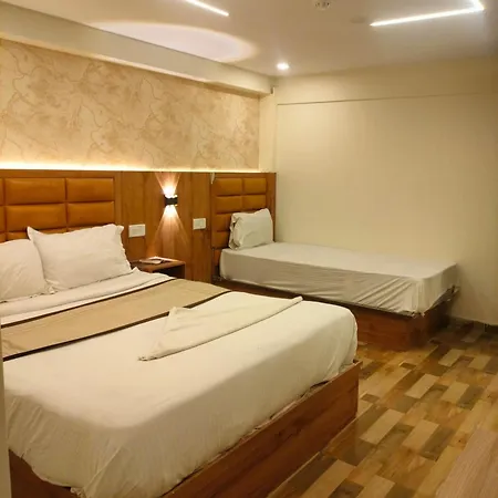 Clock Hotel 2*