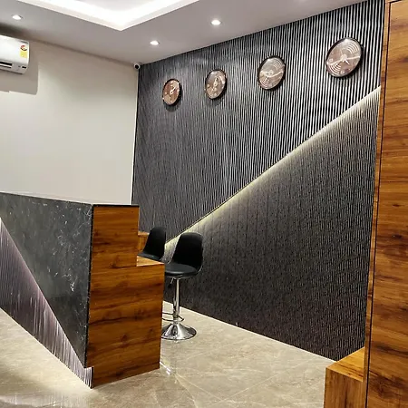 Grand Executive