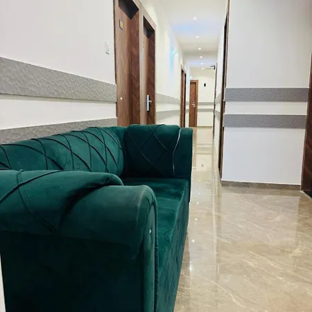 Grand Executive Hotel