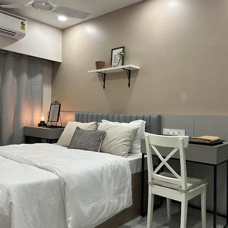Downtown 3 Bhk Appt, Mahalaxmi, 1402 * Mumbai