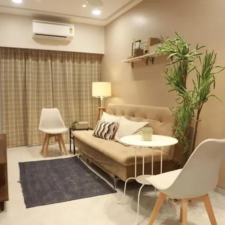 Downtown 3 Bhk Appt, Mahalaxmi, 1402
