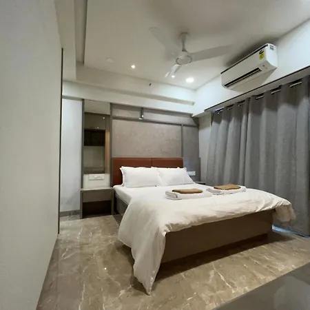 Downtown 1bhk Luxury In Mahalaxmi 602 *