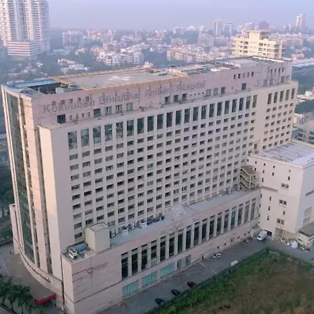Elite 1 - 65'tv, Netflix&chill, Luxury 2bhk Apartment