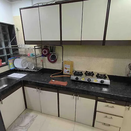 Apartment Bandra View 2bhk At Hill Road