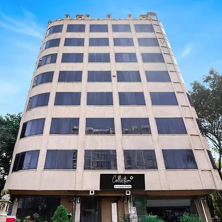 Hotel Collection O Andheri Near Western Express Highway