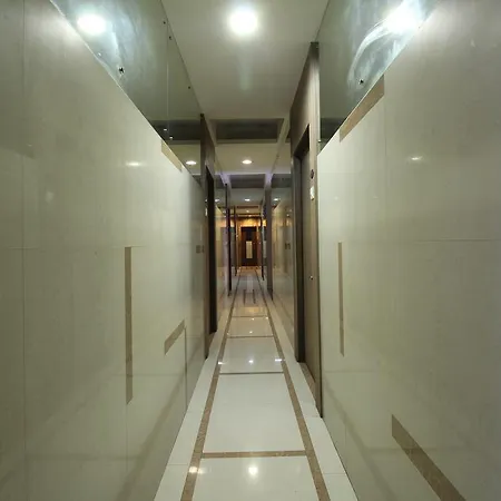 Samrat 3*