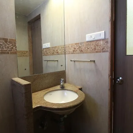 Samrat Hotel