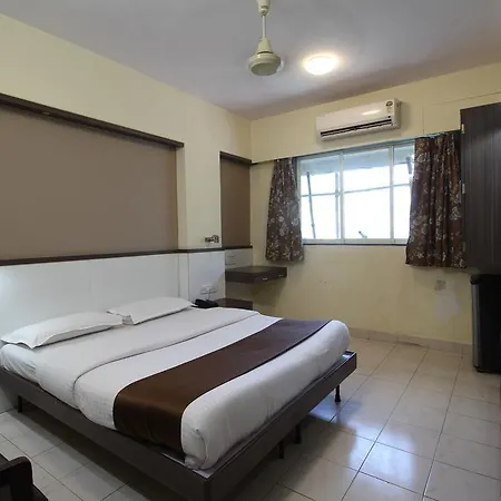 Hotel Samrat 3*