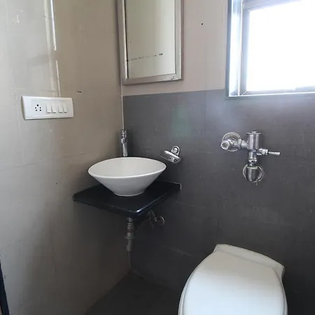 Hotel Samrat