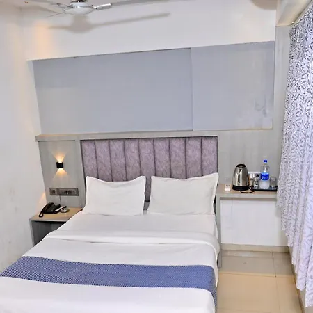 Hotel Preston *