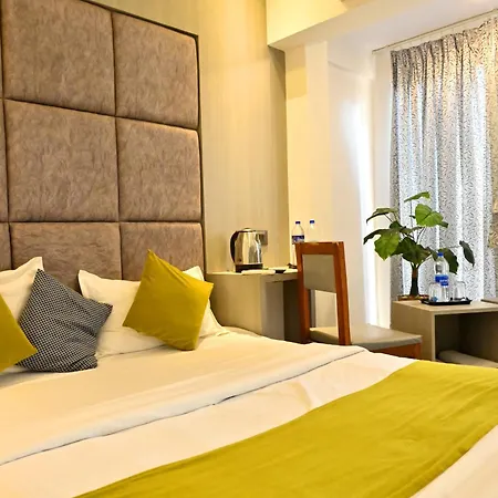 Preston Hotel *