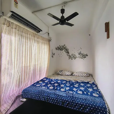 Apartment Cozy Camper Styled *