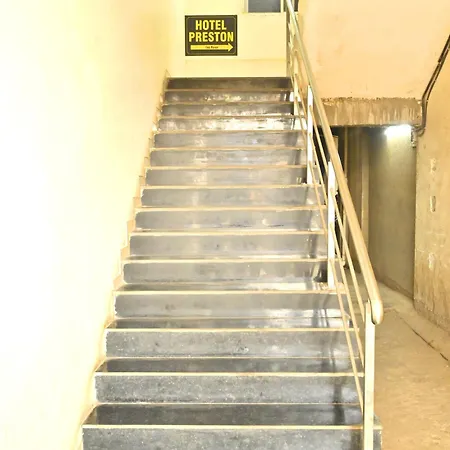 Preston Hotel Mumbai