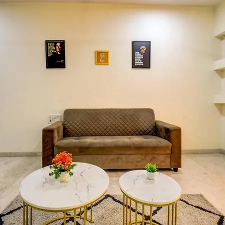 1 Private Bedroom In A 2bhk Near Bkc Kalina Apartment