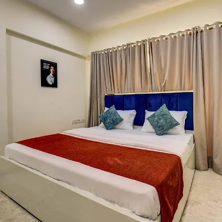Apartment 1 Private Bedroom In A 2bhk Near Bkc Kalina