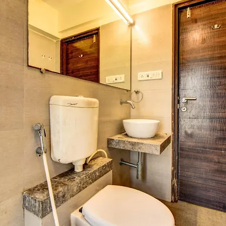 1 Private Bedroom In A 2bhk Near Bkc & Jio Center Apartment