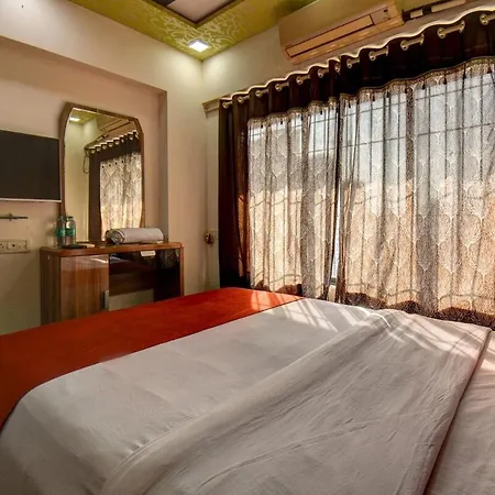 Modern 2bhk Pluto In Powai Apartment *