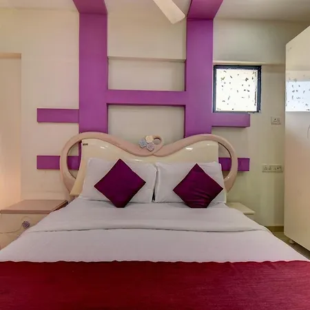 Modern 2bhk Pluto In Powai Apartment