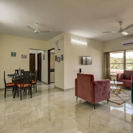 Private Bedroom In A Shared 2 Bhk Modern Apartment - Bkc Mumbai