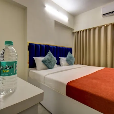 Private Bedroom In A Shared 2 Bhk Modern Apartment - Bkc Mumbai Apartment