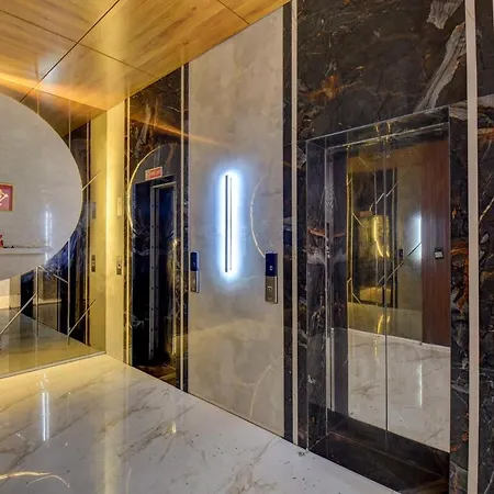 Private Bedroom In A Shared 2 Bhk Modern Apartment - Bkc Mumbai Mumbai