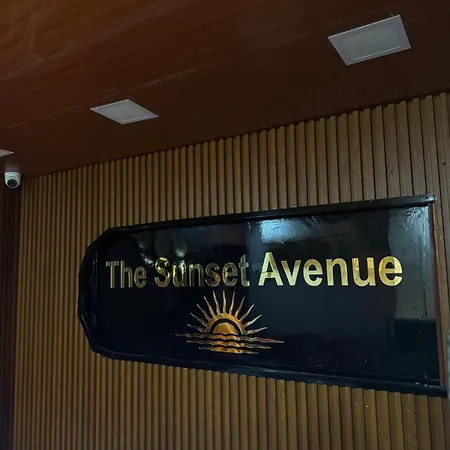 Sunset Avenue Hotel Mumbai