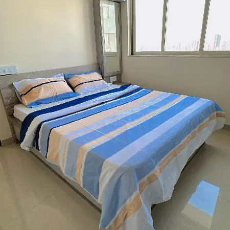 Pixiestays 1807 Malad East *