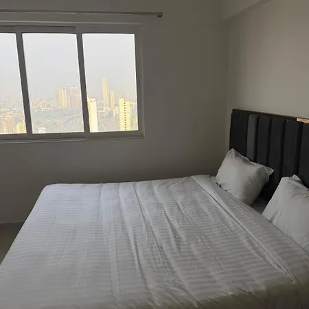 Pixiestays 2bhk Malad West *