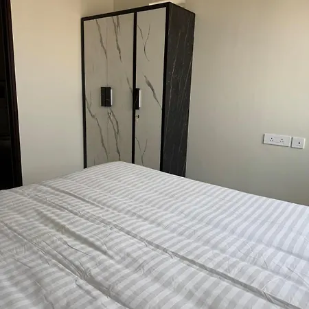 Pixiestays 2bhk Malad West *