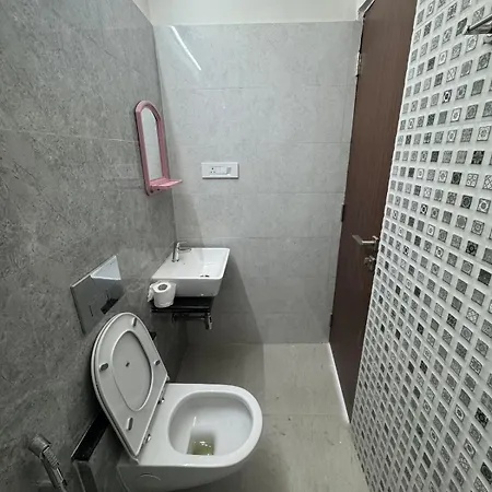 Apartment Pixiestays 2bhk Malad West *