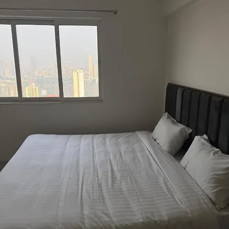 Pixiestays 2bhk Malad West *