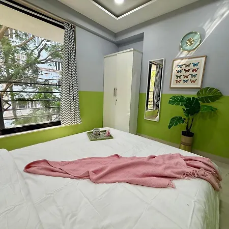 Modern 2 Bedroom Bandra Trendy Location * Mumbai