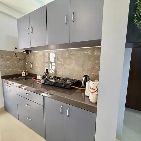 Modern 2 Bedroom Bandra Trendy Location * Mumbai