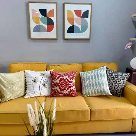 Modern 2 Bedroom Bandra Trendy Location * Mumbai