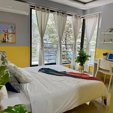 Apartment Modern 2 Bedroom Bandra Trendy Location