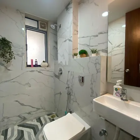 Apartment Modern 2 Bedroom Bandra Trendy Location Mumbai