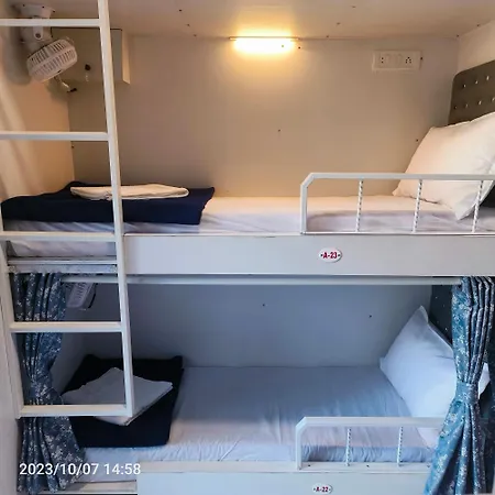Guest house Marol Metro *