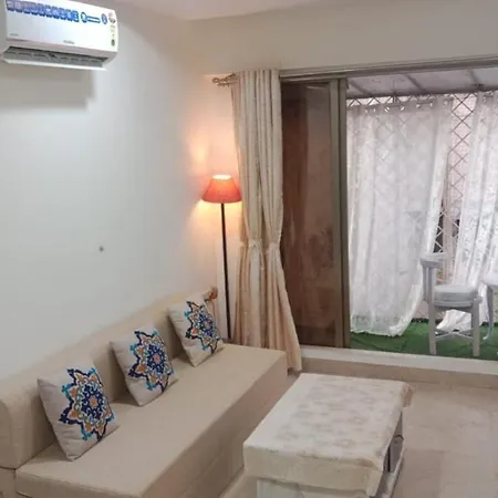 2bhk With Pvt Decks Near Sea Apartment Mumbai
