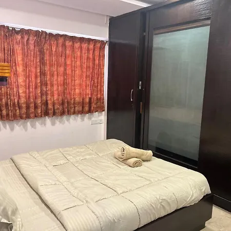 2bhk With Pvt Decks Near Sea Apartment