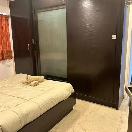 Apartment 2bhk With Pvt Decks Near Sea Mumbai