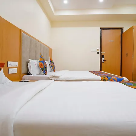 Hotel Fabhotel 7 Square - Nr Bkc