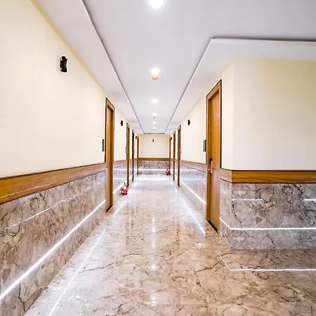 Fabhotel 7 Square - Nr Bkc 3*